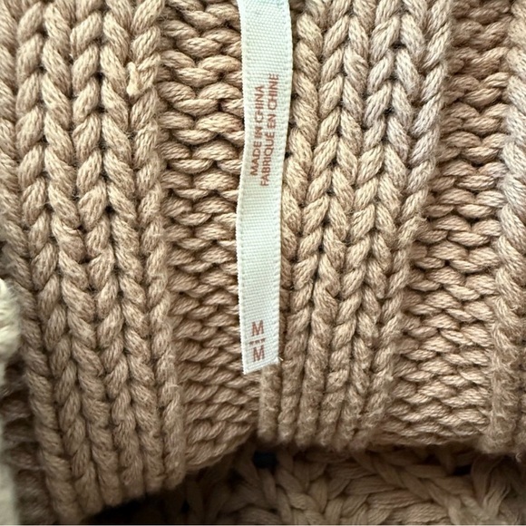 Free People Sweetheart Chunky Balloon Sleeve Size Medium - Picture 5 of 6